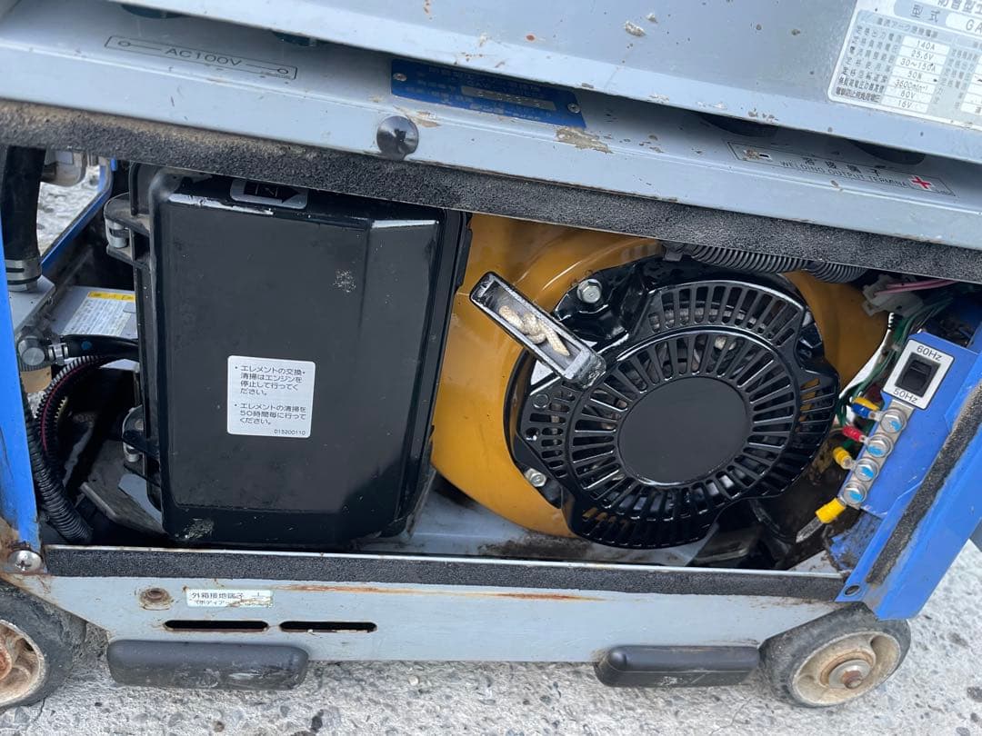 Denyo（デンヨー）製 溶接兼用発電機 GAW-150ES2 です。29時間