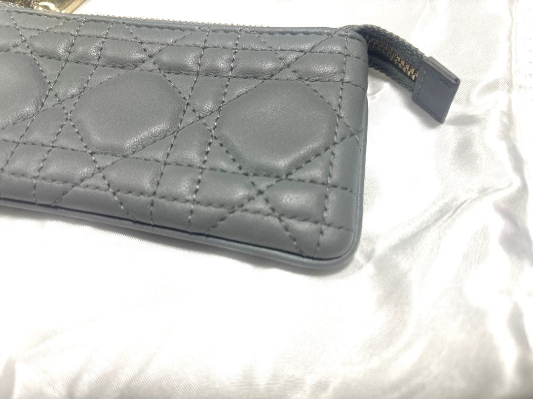 Christian Dior レディディオール　ケース　グレー