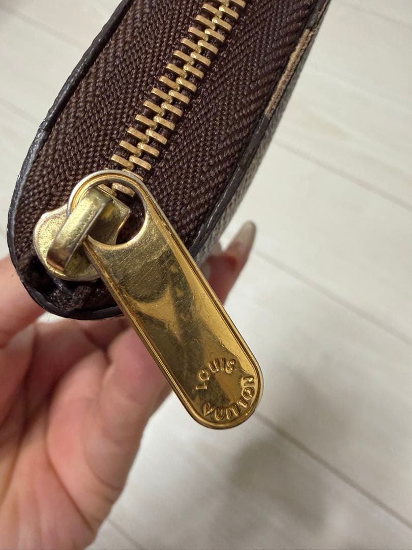 ルイヴィトン　ジッピーパース　ダミエ