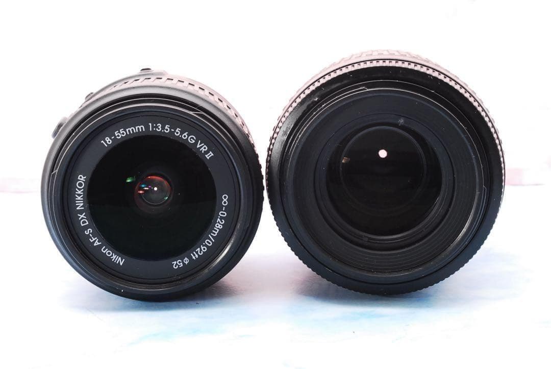 ✨Nikon D5600✨ショット数少✨一眼レフカメラ✨望遠レンズ付Wレンズ