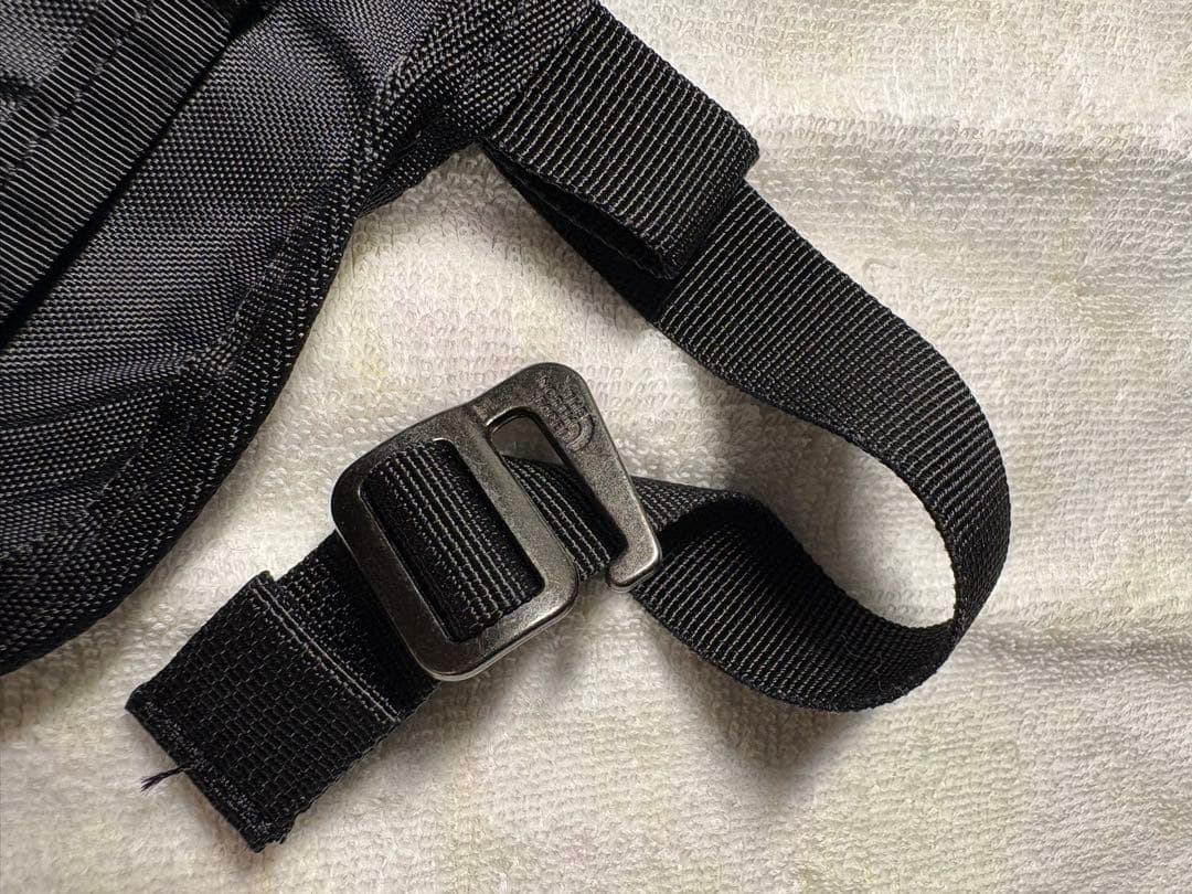 THE NORTH FACE 吊るせるトラベルポーチ