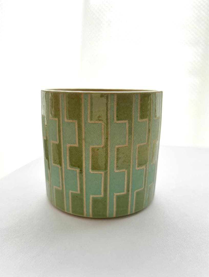 北欧の陶芸家 ベンテ・ハンセンの小物入れ