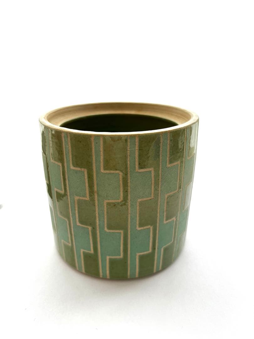 北欧の陶芸家 ベンテ・ハンセンの小物入れ