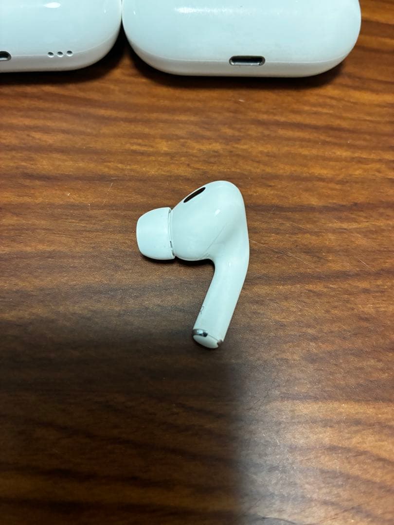 AirPods Pro2本体&ケースとPro1のケース