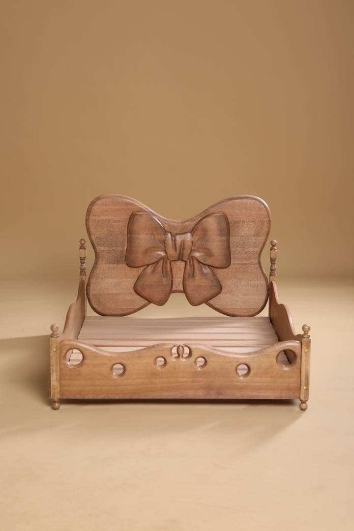 ペット用無垢材ベッド　海外ブランド品