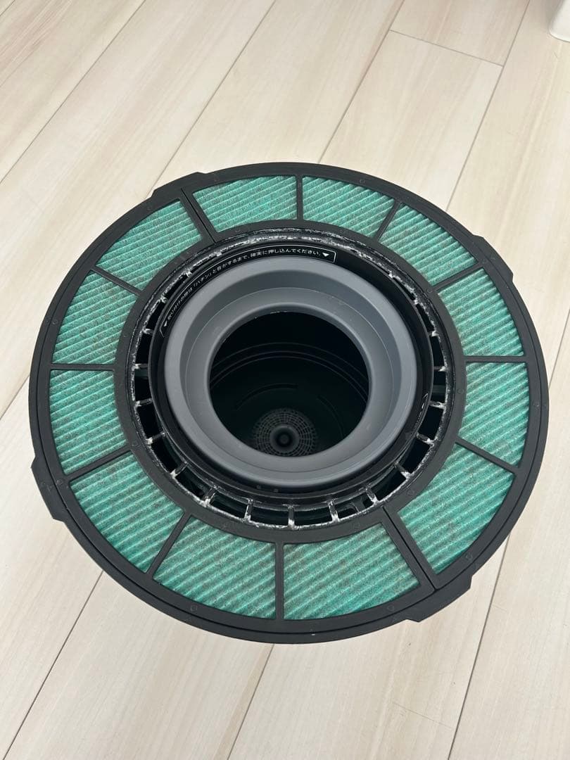 バルミューダ（BALMUDA）の気化式加湿器「Rain（レイン）」