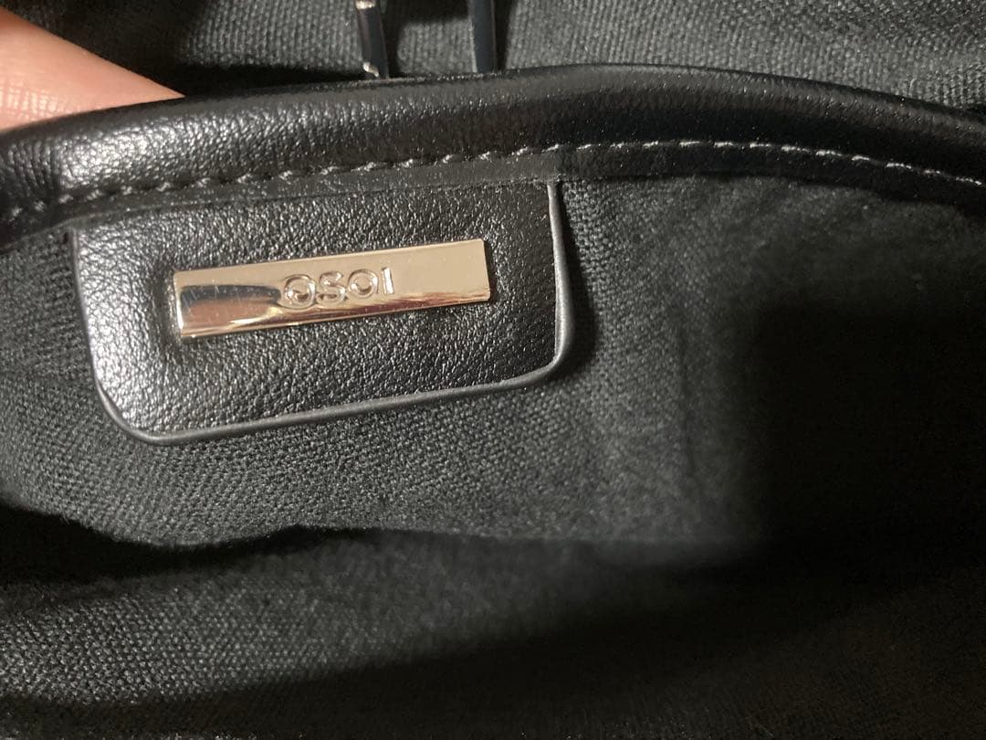 OSOI 黒 ハンドバッグ 鍵付き