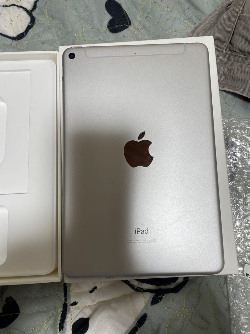 Apple iPad mini 5. 64GB シルバー