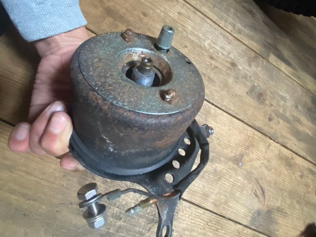 ハーレーダビットソン　XLH883 純正メーター 移設ブラケット付き