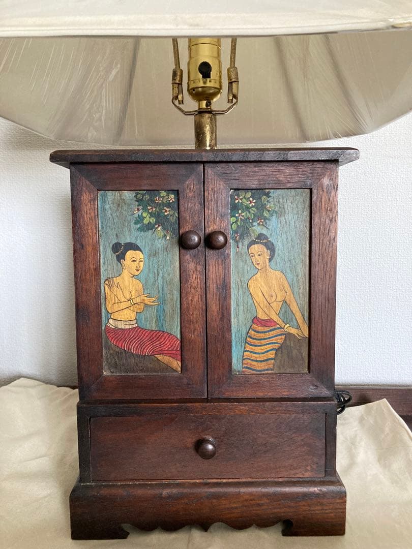 最終価格　未使用　アジアンエスニック素敵♪タイ工芸キャビネット付テーブルランプ