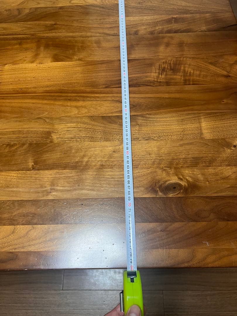 木製ダイニングテーブル