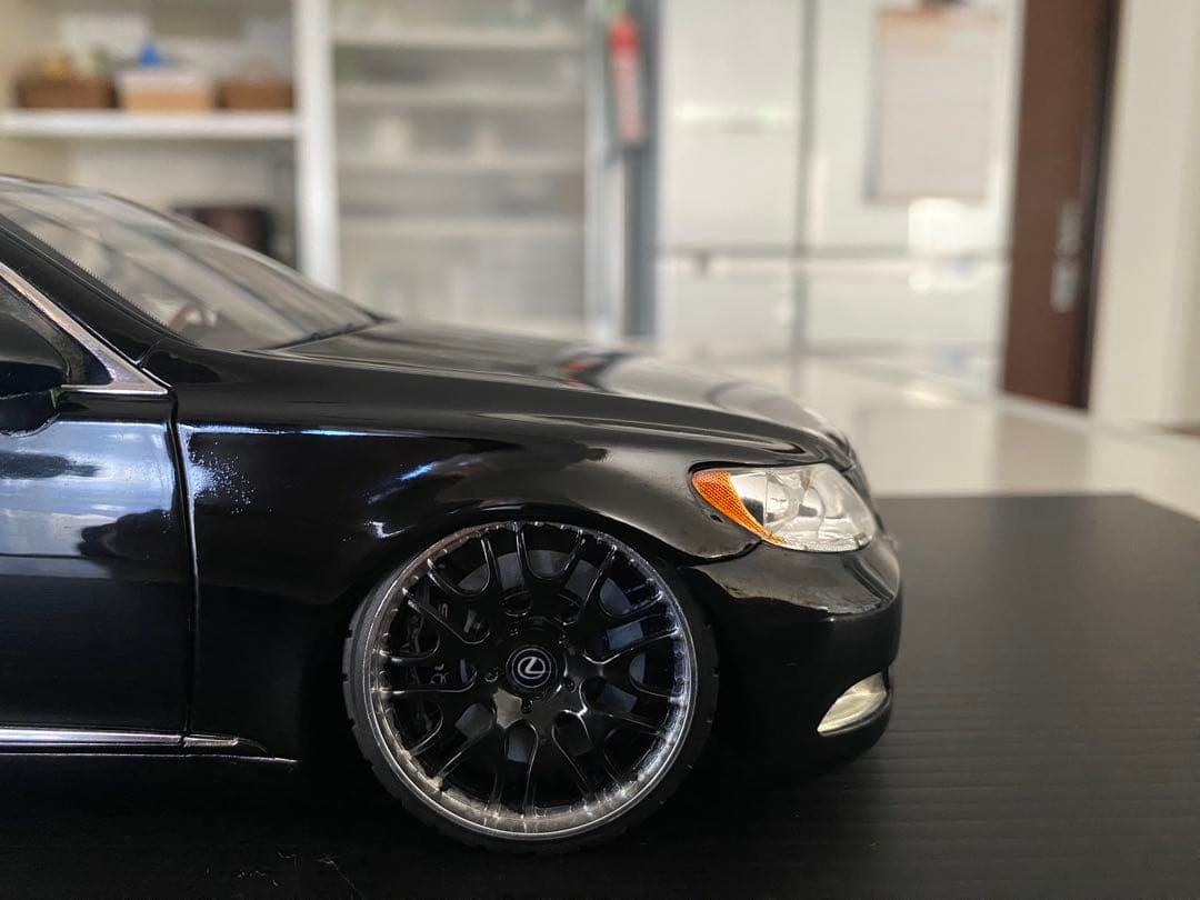 レクサス　LS460 1/18 21インチ　ローダウンカスタム