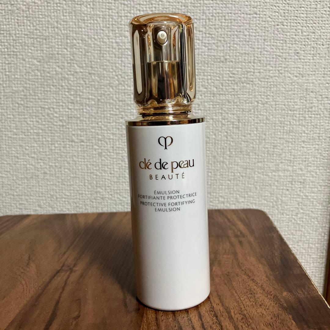 クレ・ド・ポー エマルジョン SPF25・PA++ 125ml