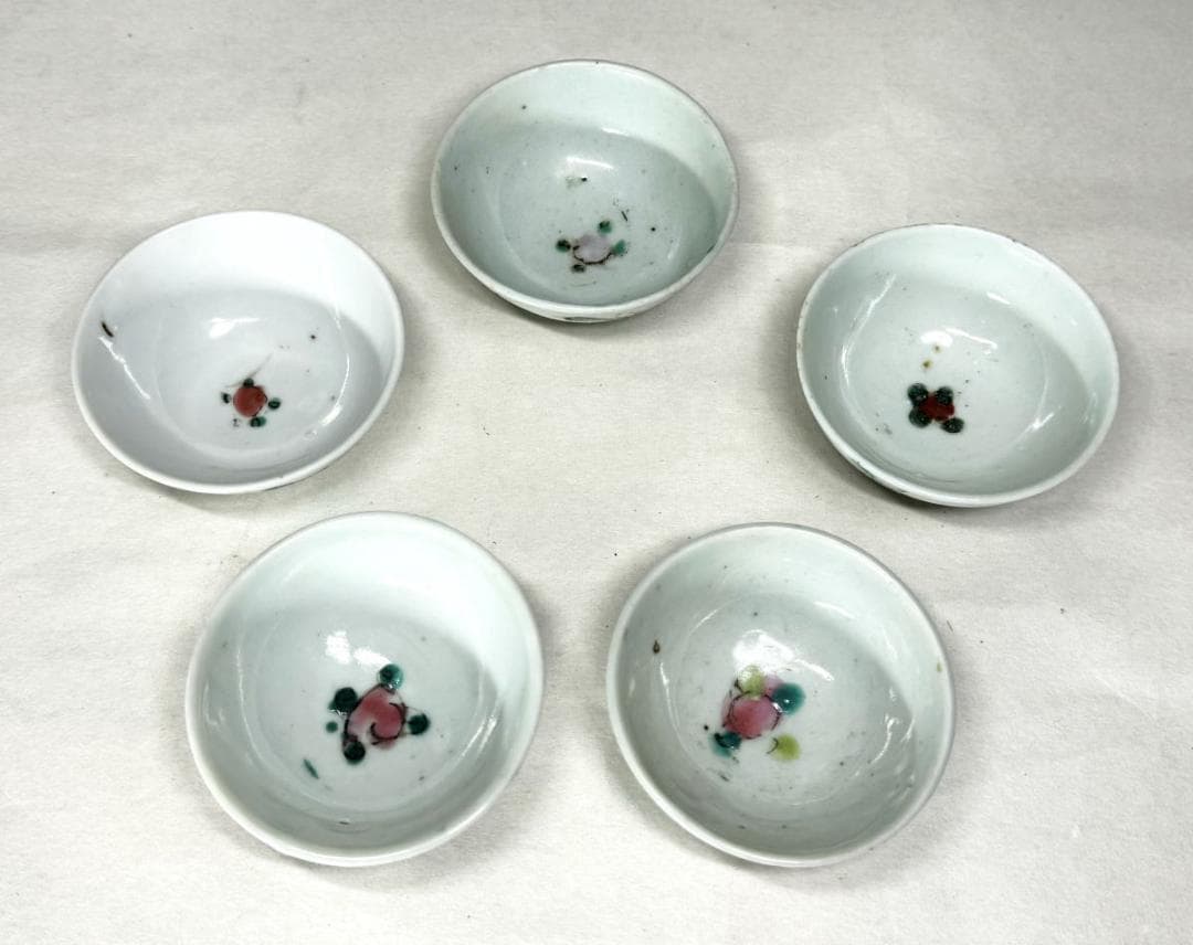 清 同治時代 粉彩花卉蝶紋茶碗 5個 歴史唐物 琺瑯彩 伝世品焼物WWTT008