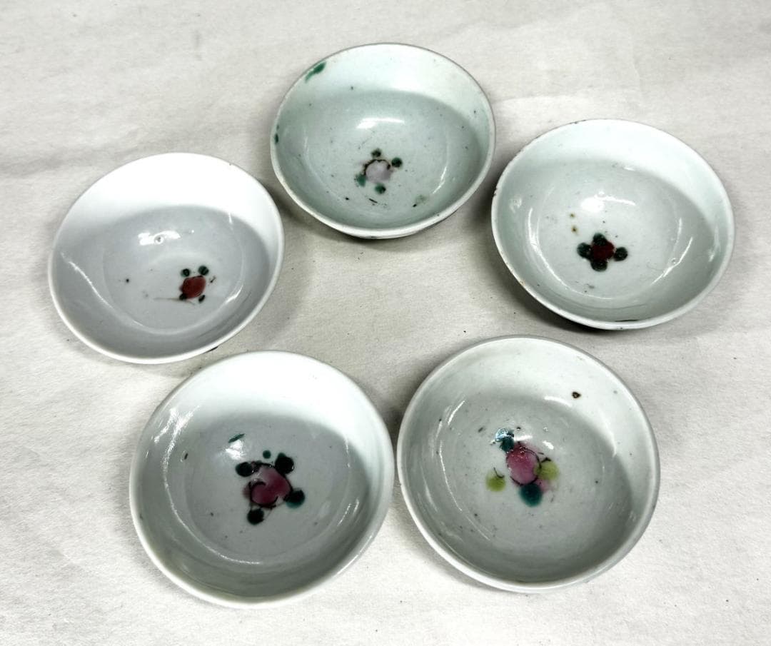 清 同治時代 粉彩花卉蝶紋茶碗 5個 歴史唐物 琺瑯彩 伝世品焼物WWTT008