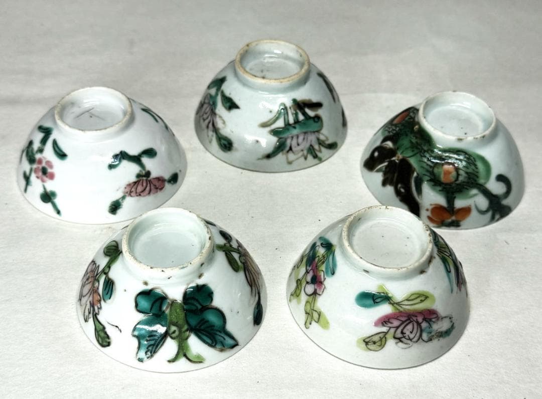 清 同治時代 粉彩花卉蝶紋茶碗 5個 歴史唐物 琺瑯彩 伝世品焼物WWTT008