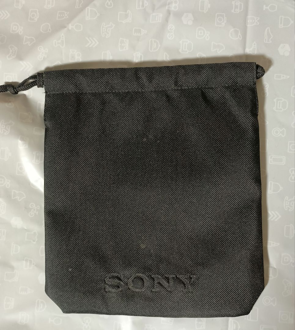 SONY　MDR-7506　スタジオヘッドフォン　ヘッドフォン