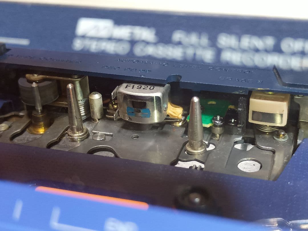 AIWA HS-F1 ステレオカセットレコーダー