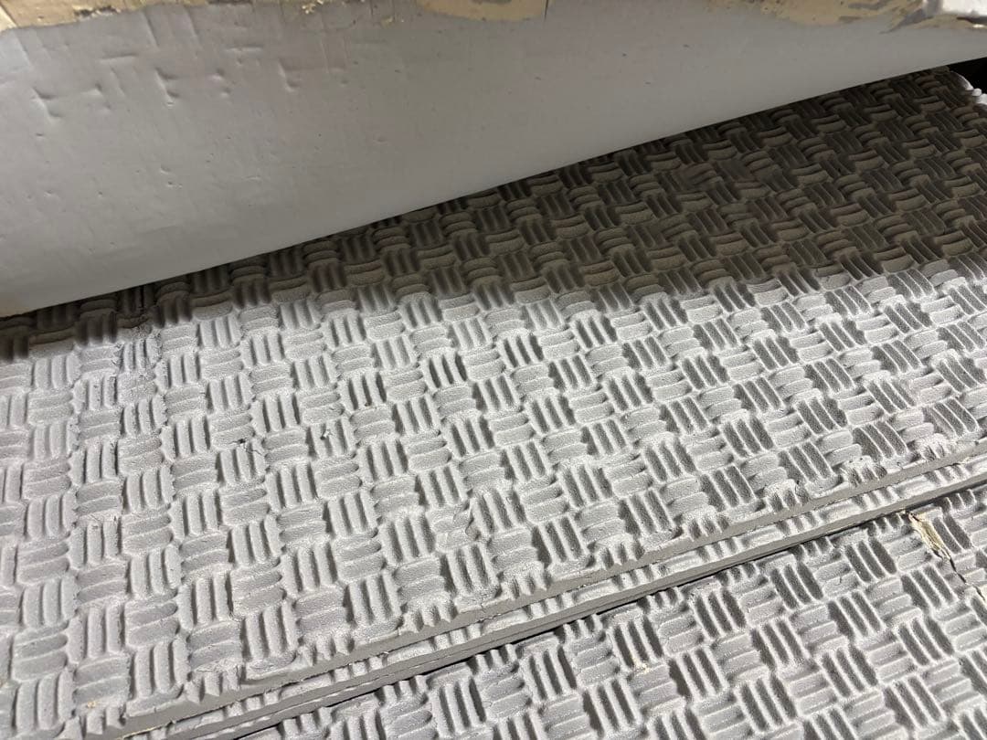 お買得！SONEX吸音材、希少な廃盤SPF1GYライトグレー 8枚セット美品