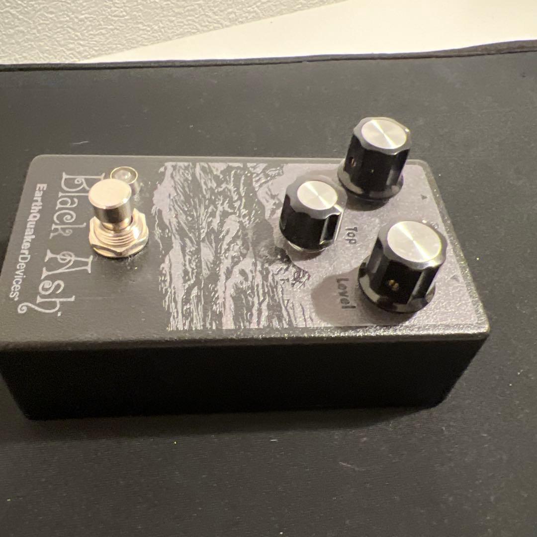 ギター EarthQuaker Devices Black Ash