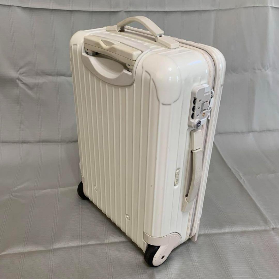 リモワ ECRU 35L 2輪