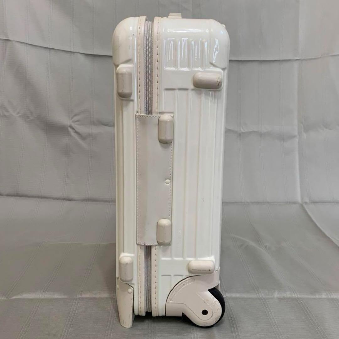 リモワ ECRU 35L 2輪