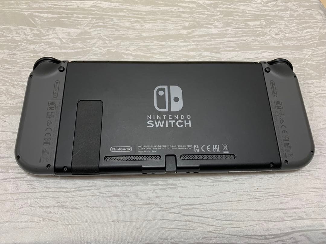 【美品】NintendoSwitchグレー キャリングケース付き