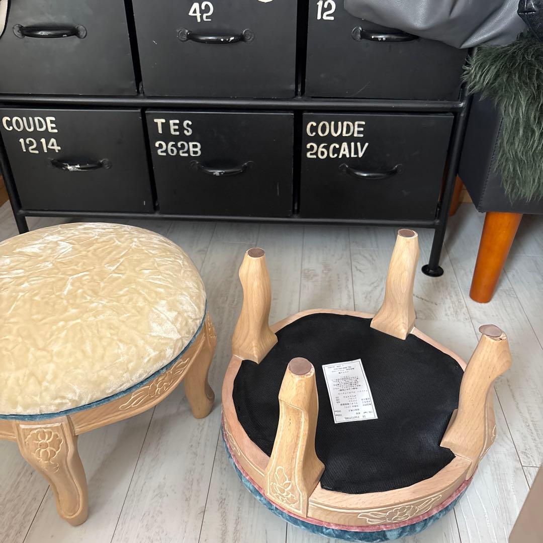 フットスツール　色褪せなし　美品　ベルベット　2脚セット　アフタヌーンティー