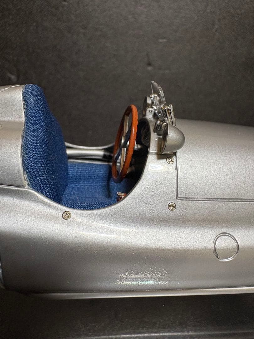 CMC 1/18 メルセデス・ベンツ W165 1939