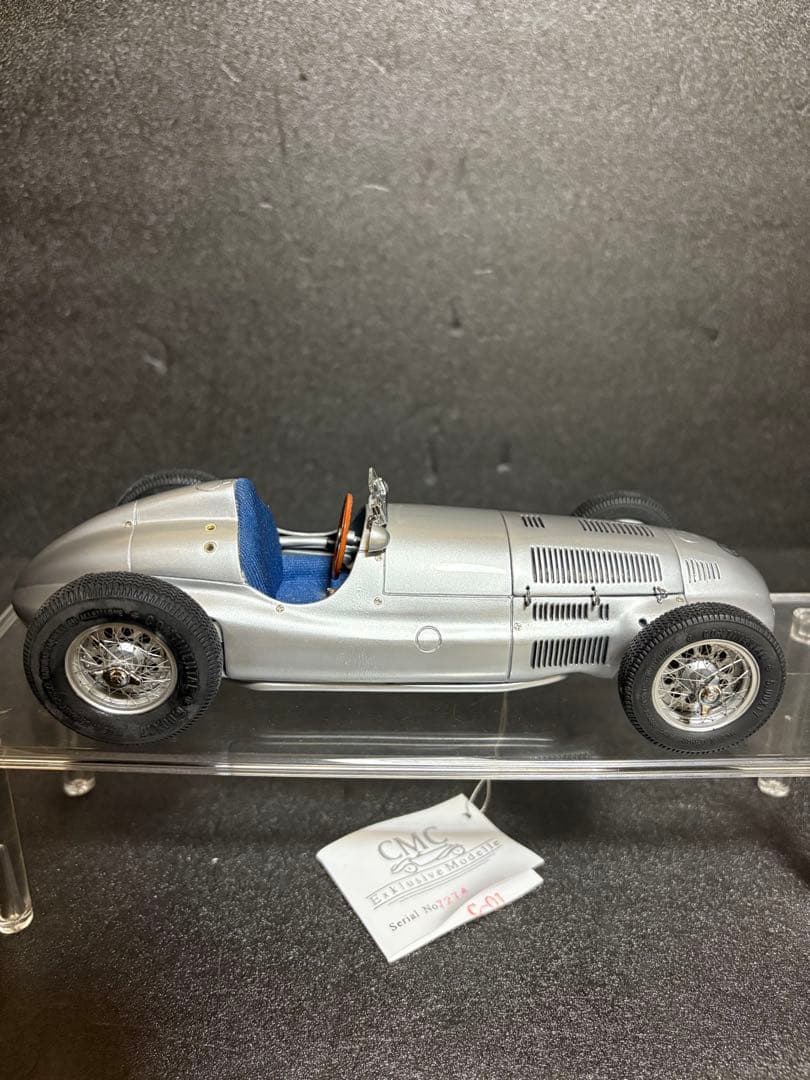 CMC 1/18 メルセデス・ベンツ W165 1939