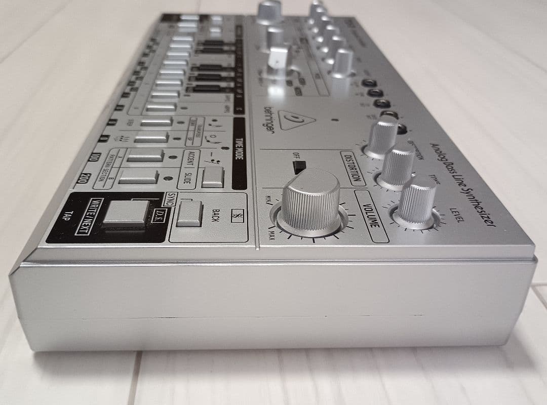 シンセサイザー TD-3-SR