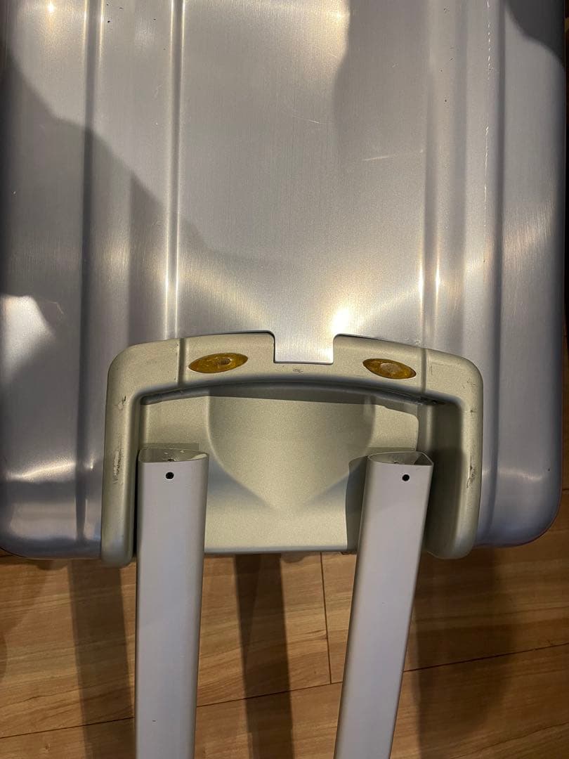 ジャンク品ZERO HALLIBURTON キャリーバッグ アルミFP5093