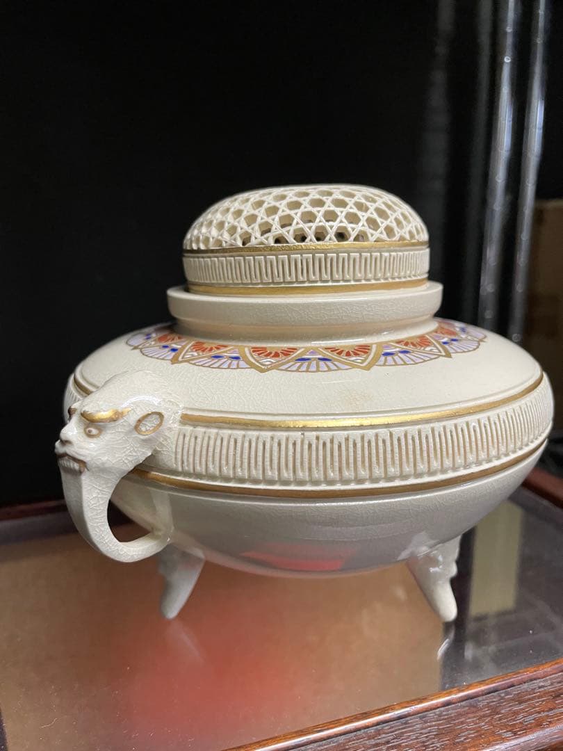 7*い様 薩摩焼　陶器香炉 ライオンの頭デザイン