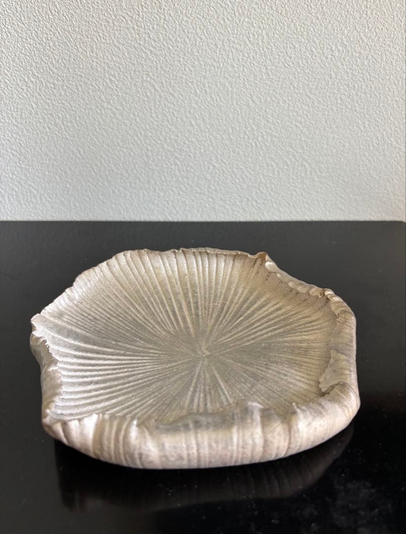 林みちよ　縁レース銀彩皿（No.10）　菓子皿　オブジェ　アート　茶道