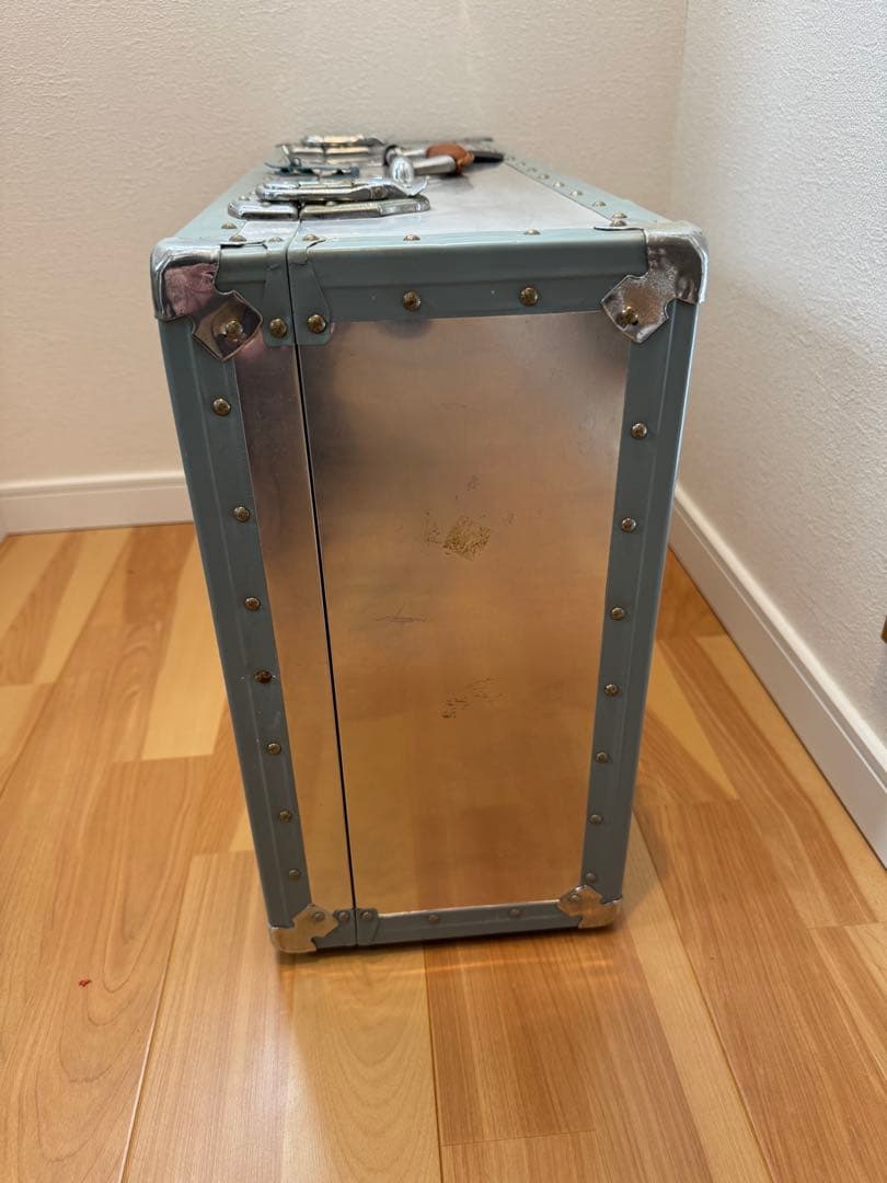 アタッシュケース