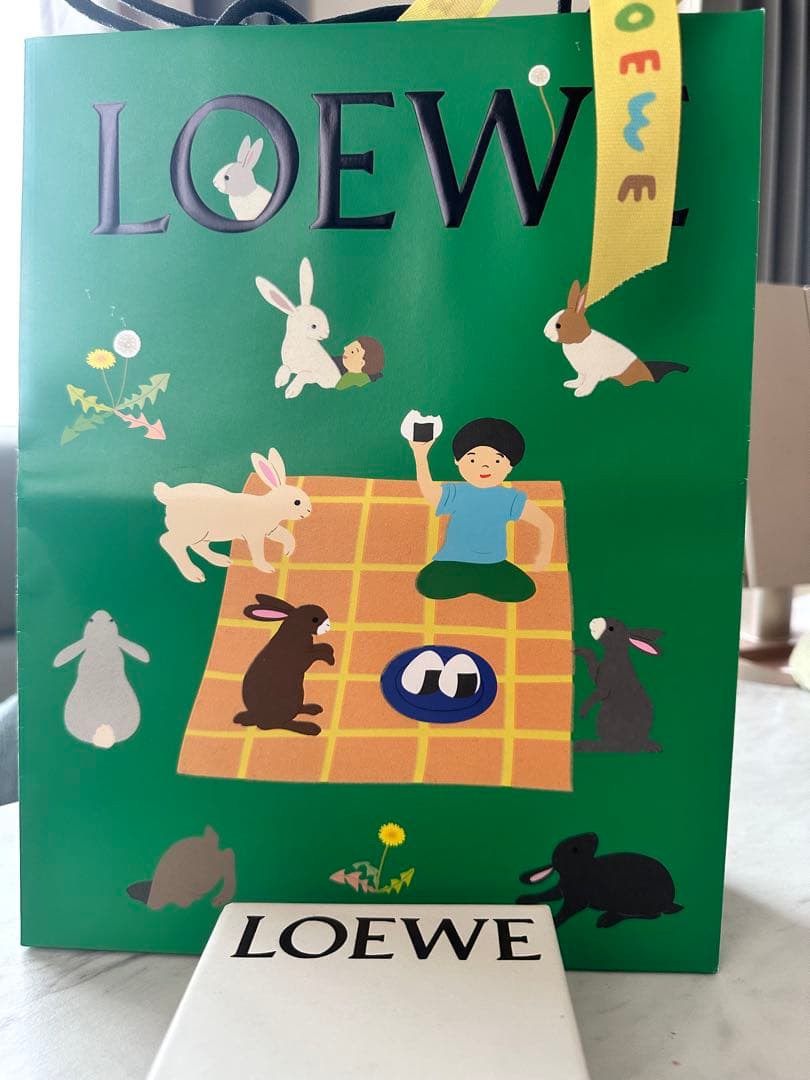 【正規品】LOEWE ロエベ ブローチ ゴールド【ギャランティカード付き】