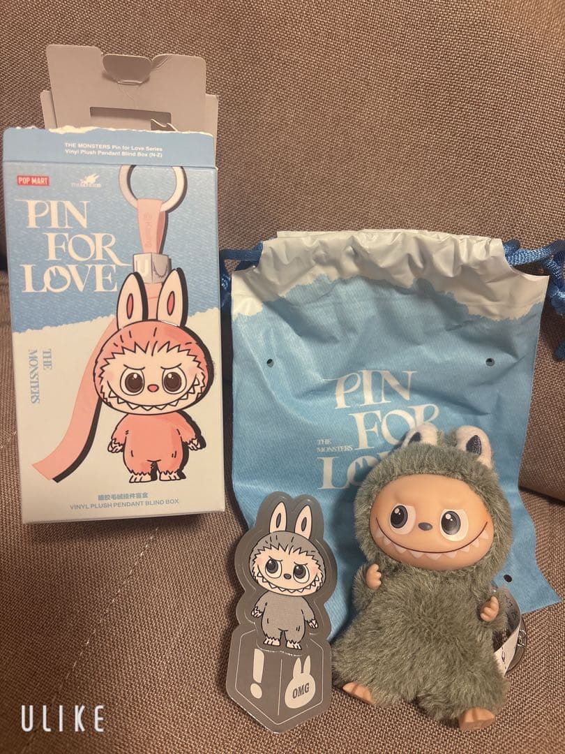 ★シークレット★正規品 ラブブ PIN FOR LOVE イニシャル　【！】