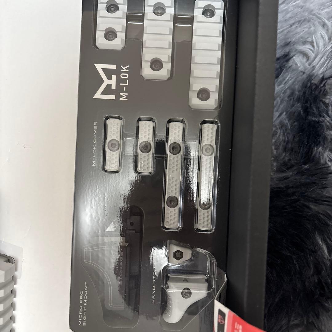 18歳以上東京マルイ次世代 KOND AK WHITE STORM