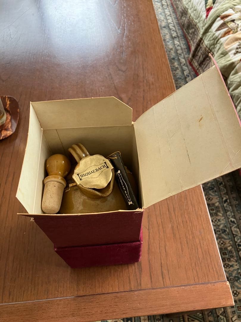 USQUAEBACH  スコッチウイスキー７５０ml