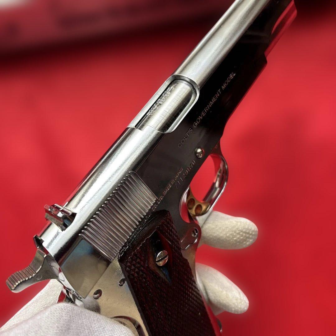 東京マルイ　豪華カスタム　コルトガバメント　S70 ニッケルフィニッシュ　木製
