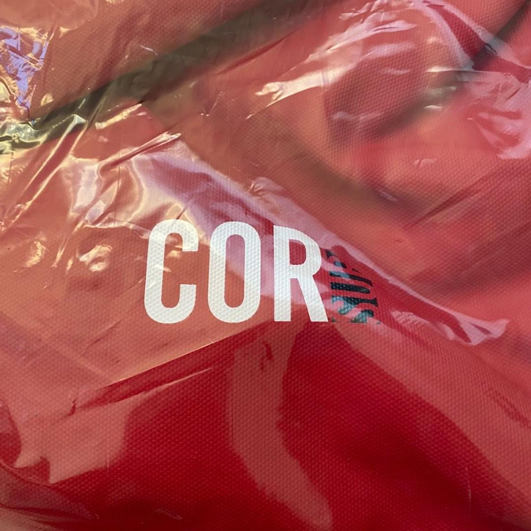 【COR Surf】 機内持ち込み可 レッド 28Lトラベル バックパック