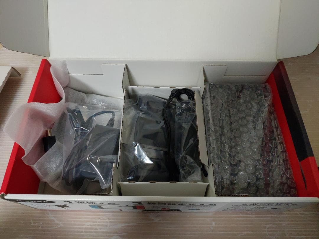 任天堂 スイッチ ネオンブルー＆レッド バッテリー強化版 2020y