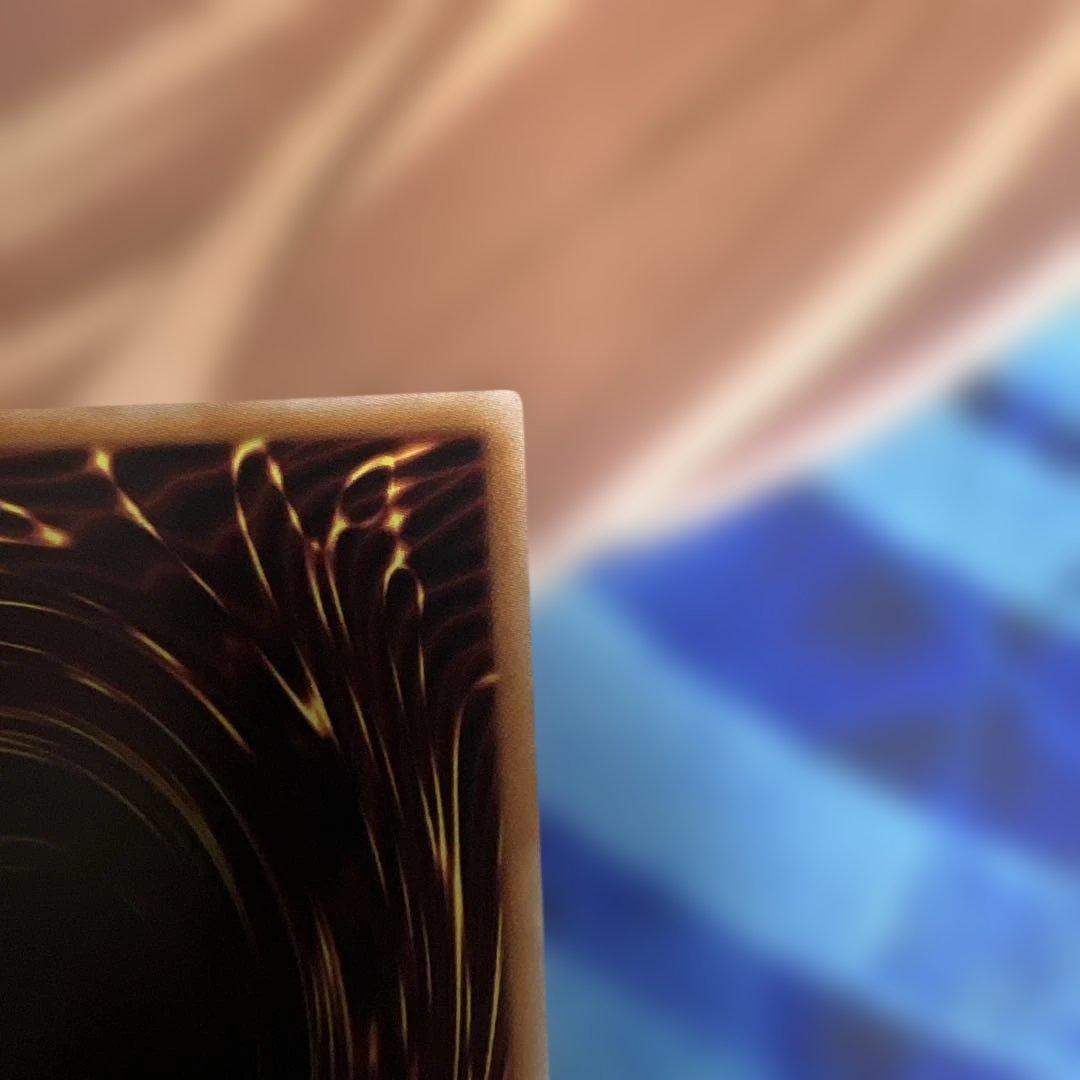 スカーレッドノヴァドラゴン　イラスト違い　プリズマ