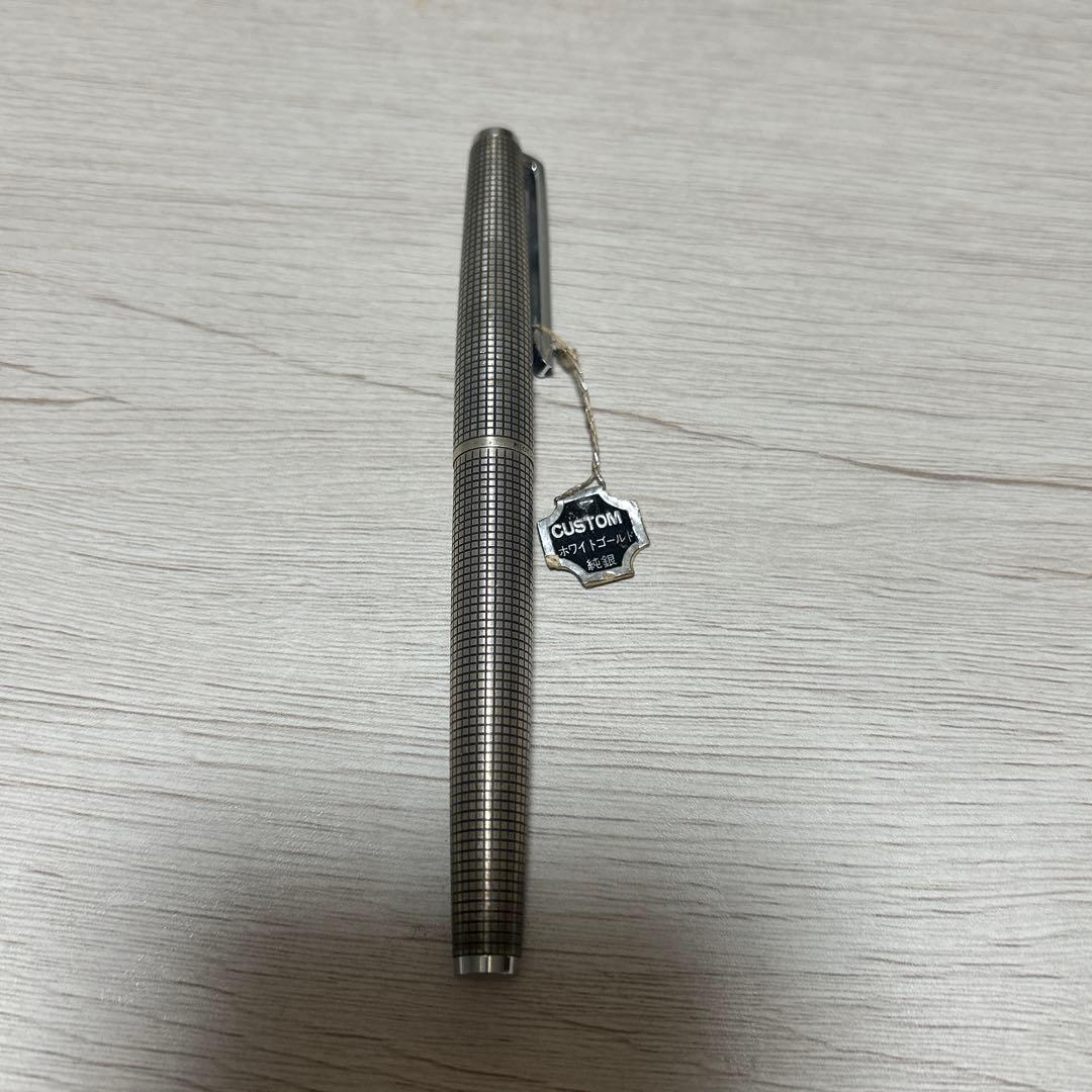 CUSTOM 万年筆 シルバー メッシュデザイン