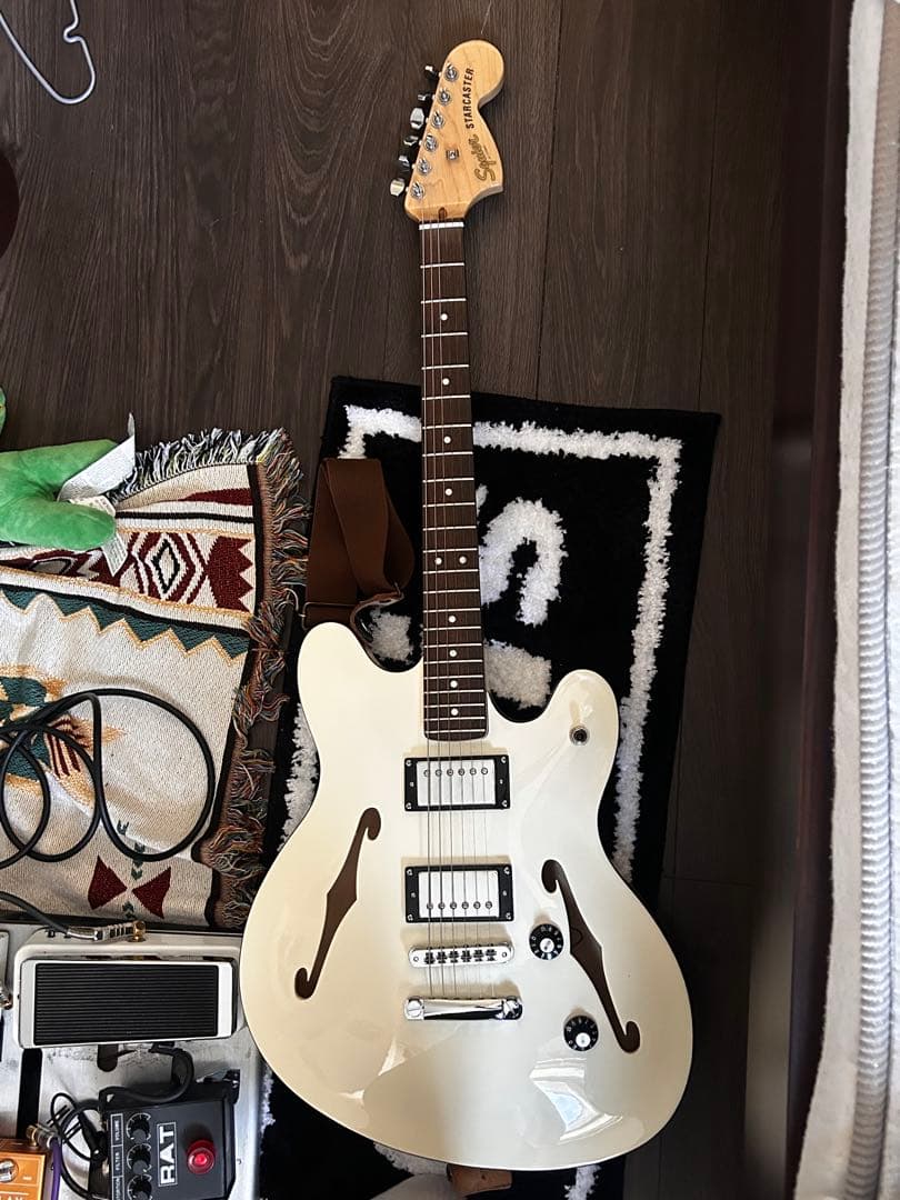 Squier Starcaster スターキャスター　オリンピック