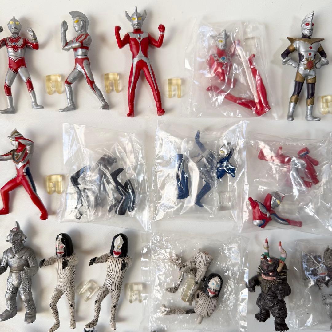 ウルトラマン　怪獣　キャラエッグ　ワンダーカプセル　フィギュア