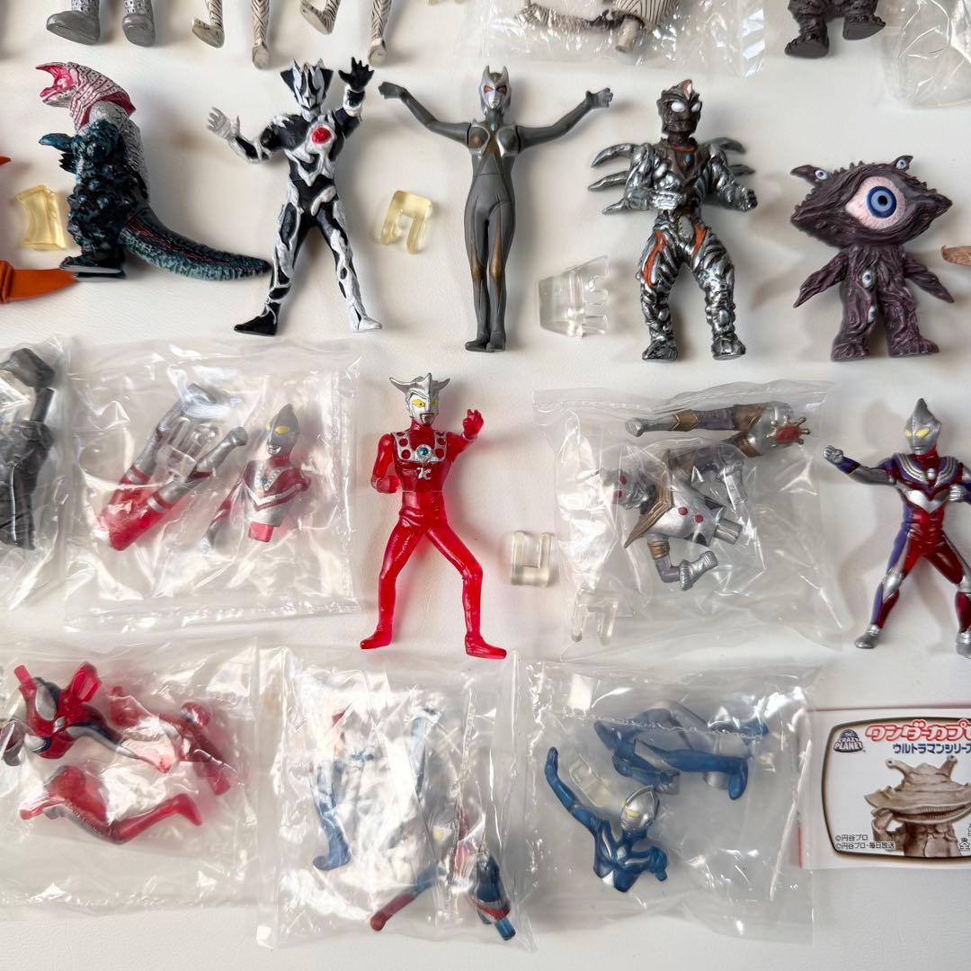 ウルトラマン　怪獣　キャラエッグ　ワンダーカプセル　フィギュア