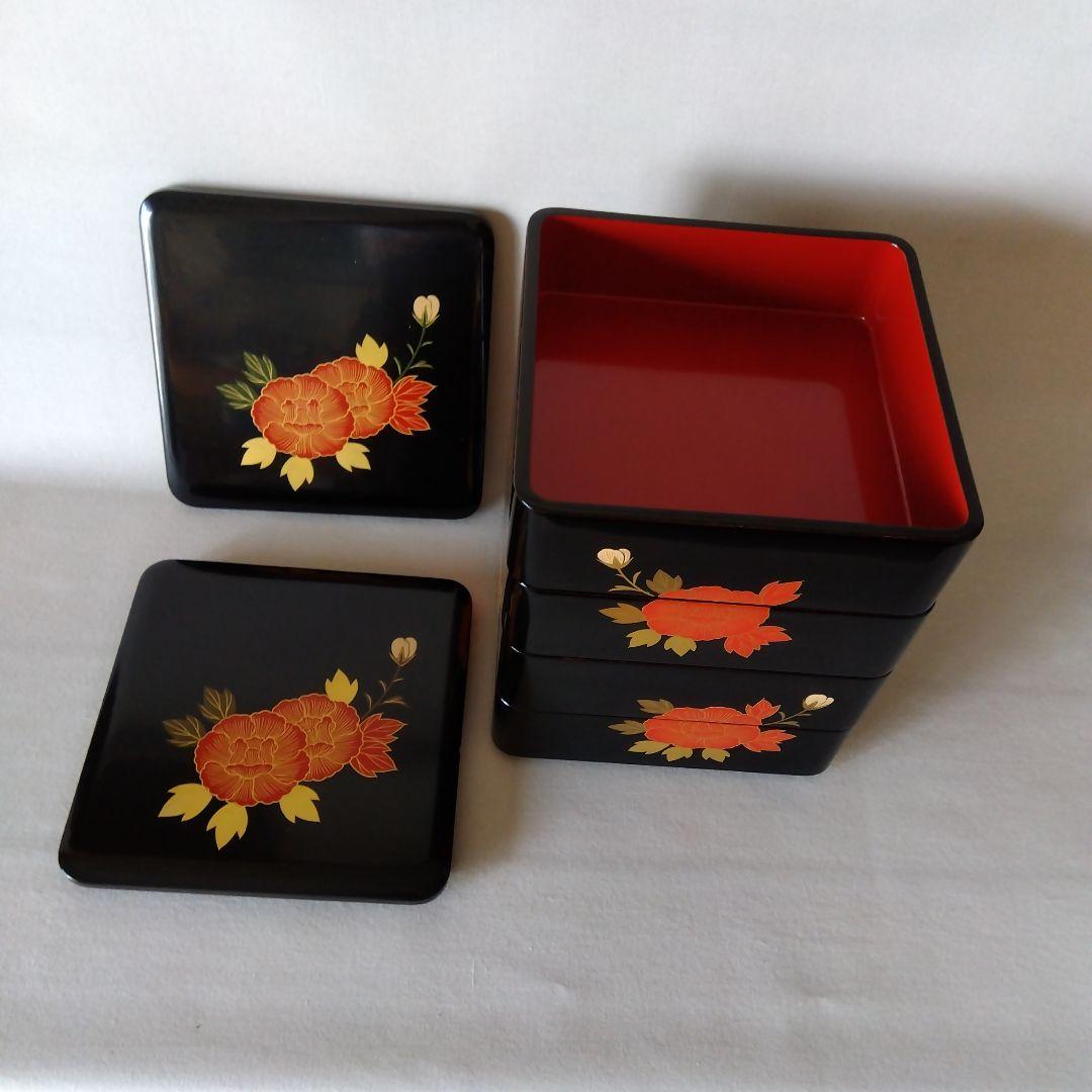 輪島塗　牡丹紋様　四段重箱