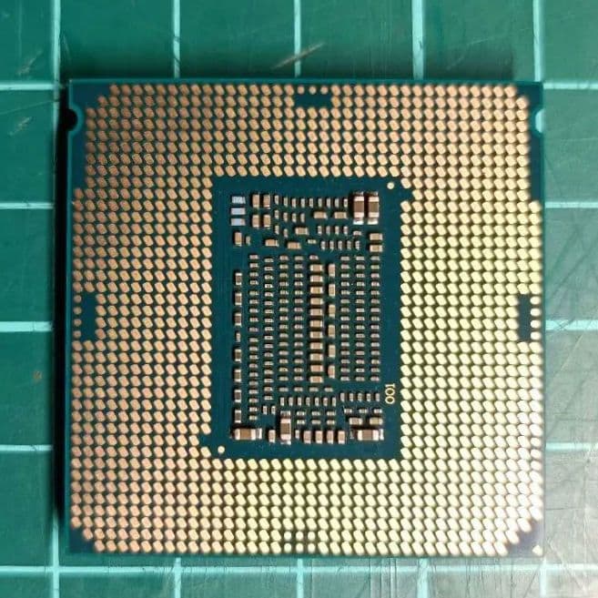 【ジャンク】 Intel Core i7-8700 デスクトップ用CPU
