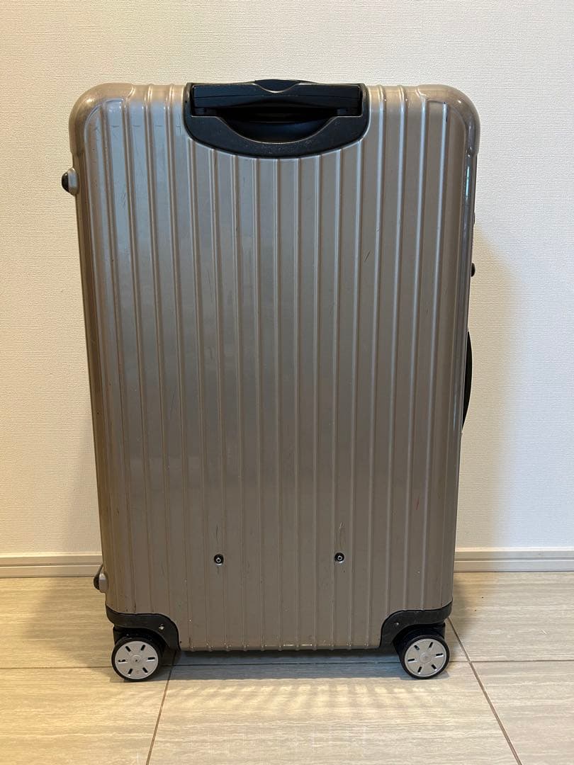 リモワ サルサ 約82L 4輪 キャリーケース TSA シャンパンゴールド